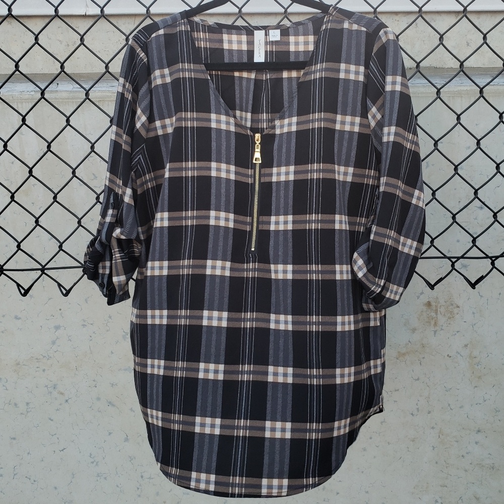 NWOT Burberry pattern 3/4 sleeve blouse top